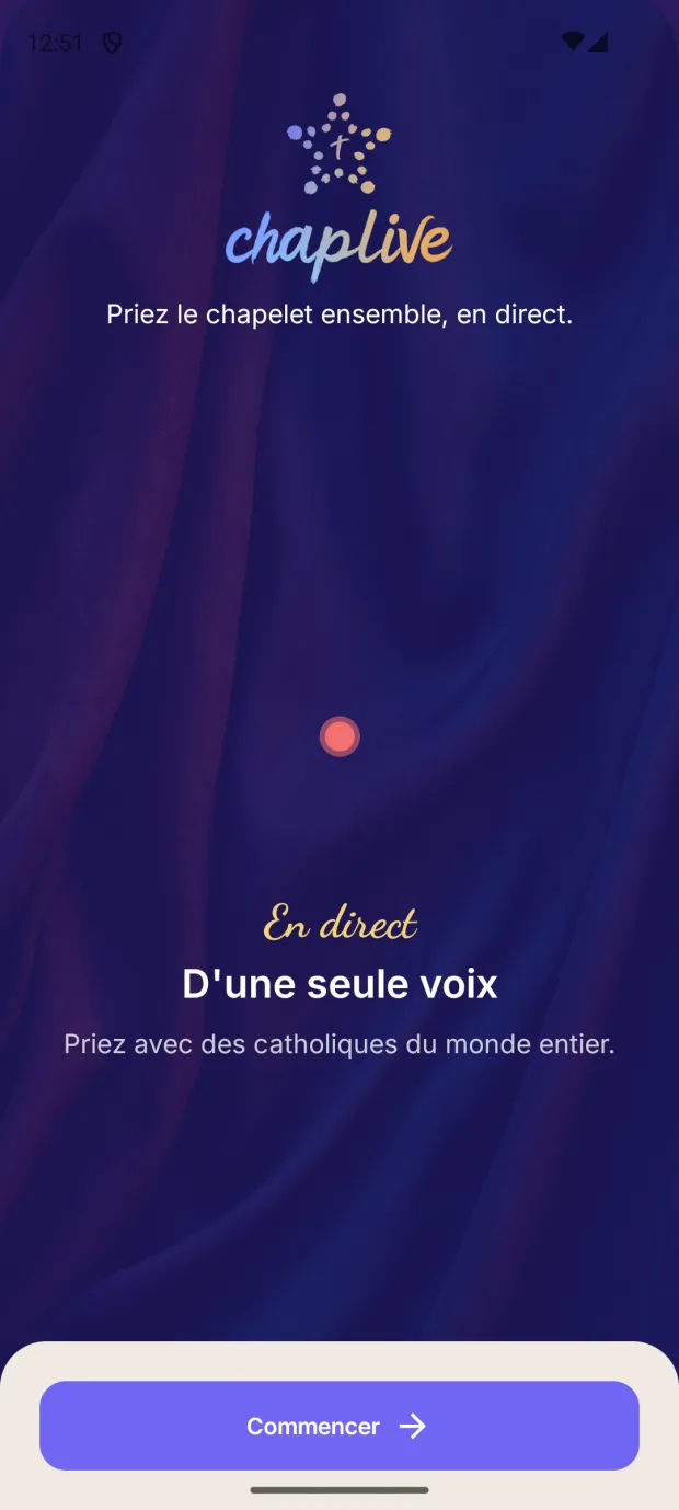 Écran d'ouverture : « D'une seule voix » — prier le chapelet en direct.